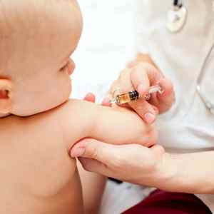 Прививка гепатит в грудным детям купание