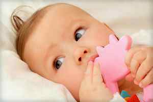 Понос у ребенка 1 год лезут зубы