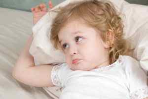 Почему у ребенка держится температура