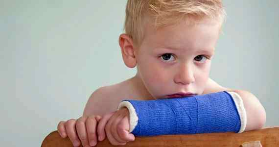 Перелом руки у ребенка 3 года