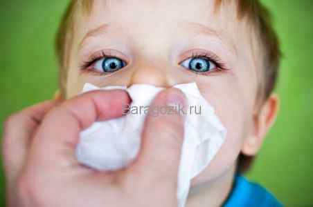 Почему у ребенка закладывает нос