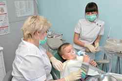 Лечение молочных зубов у детей под общим наркозом