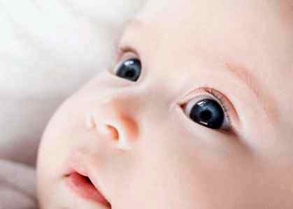 Гноятся глаза у ребенка 8 месяцев