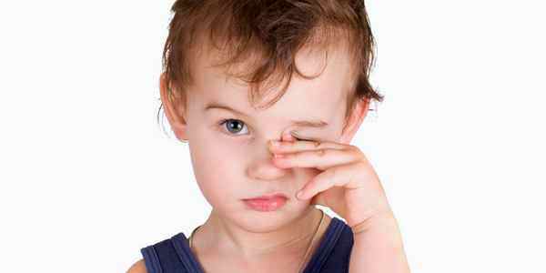 Нервный тик глаза у ребенка лечение