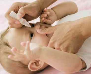 Ребенок 3 месяца гноится глазик