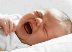 Сухой кашель у новорожденного ребенка