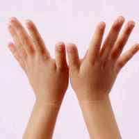 Лечение грибка у детей на руках