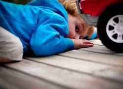 Как распознать аутизм у ребенка 2 лет