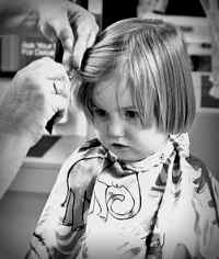 Как подровнять волосы ребенку схема